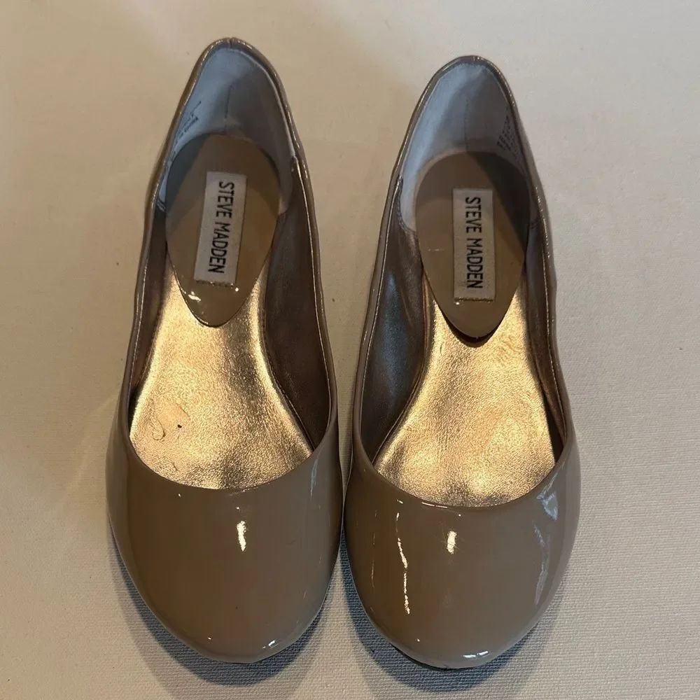 Steve Madden Taupe Patent Ballet Flats